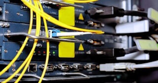 Заказать монтаж сетей в Горячем Ключе. Обслуживание ПК, ремонт от 310 руб